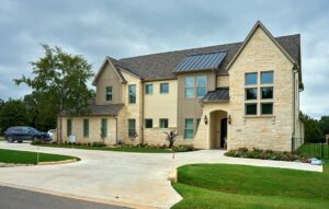 Cecibates-Manor-House-Feature-