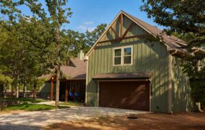 cecibates-Oakwoods-House-feature