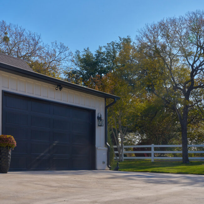 Custom Lake House Builders